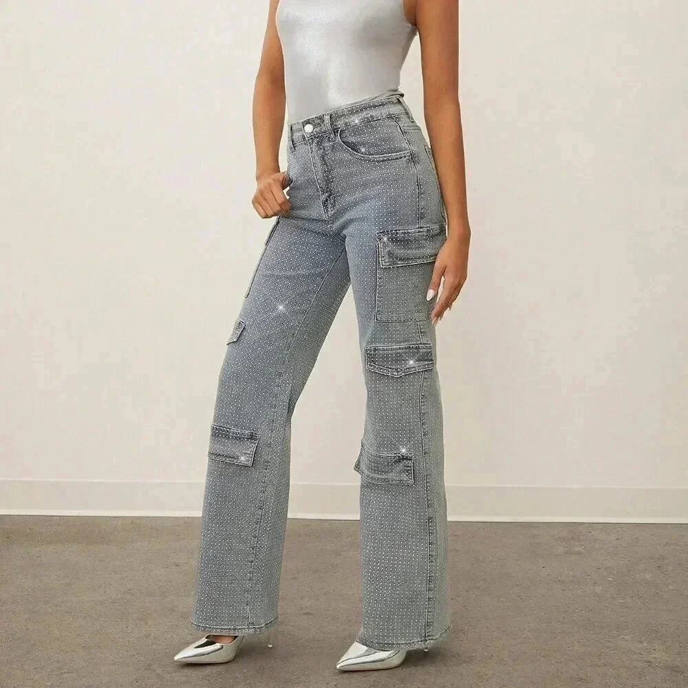 Medium Wash Curvy Women's Flap Pocket Side Cargo Mid Ride Jeans - Picture 3 of 6